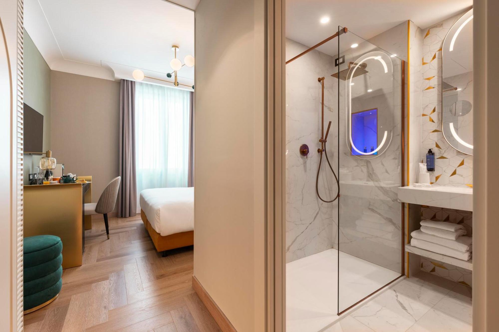 Je Hotel 4*