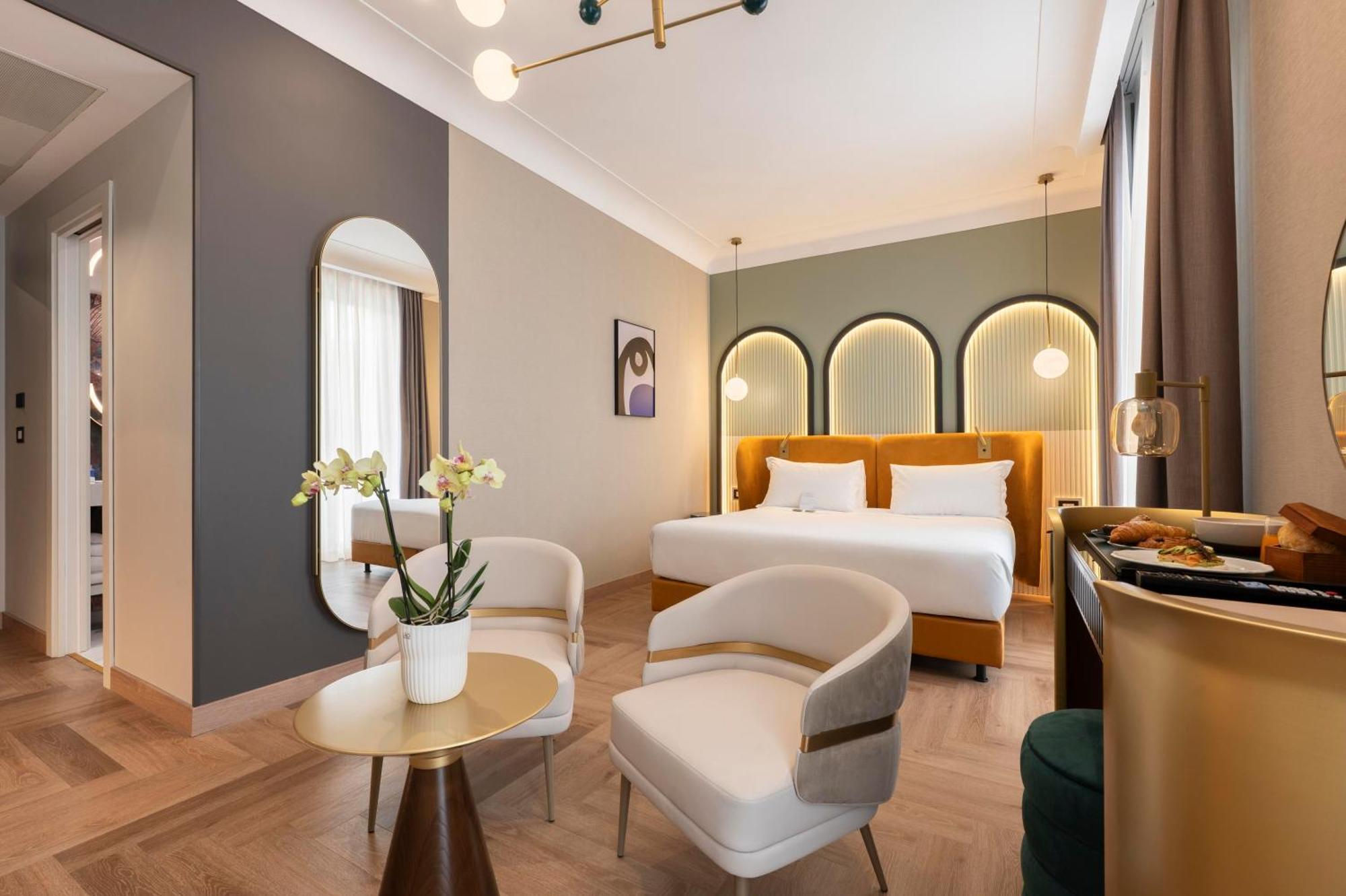 Je 4* Roma